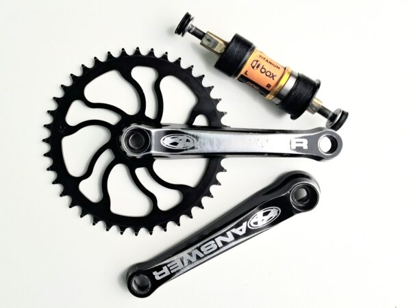 Answer 155mm crankset met Tandwiel en Titanium Bracket