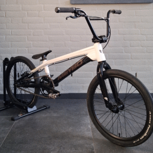 Meybo 2024 Superclass Bike Pro 22" | Black/ White/ Gold | Gebruikt